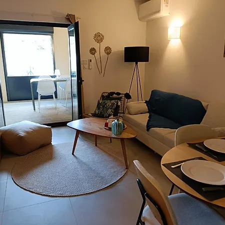 Апартаменты Appt Neuf 2-4 Pers Avec Loggia - Piscine Chauffee - Bord De - Corse Du Sud- Bonifacio Пьяноттоли-Кальдарелло