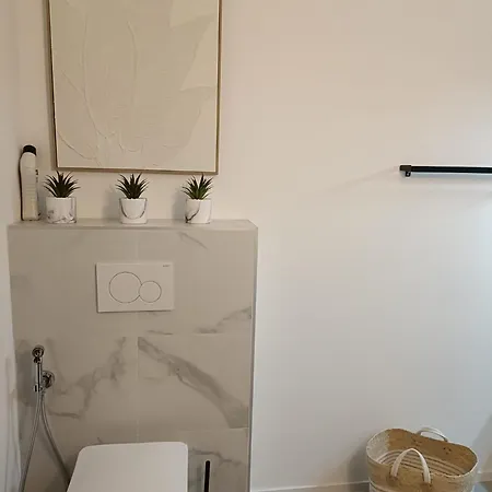Апартаменты Appt Neuf 2-4 Pers Avec Loggia - Piscine Chauffee - Bord De - Corse Du Sud- Bonifacio *