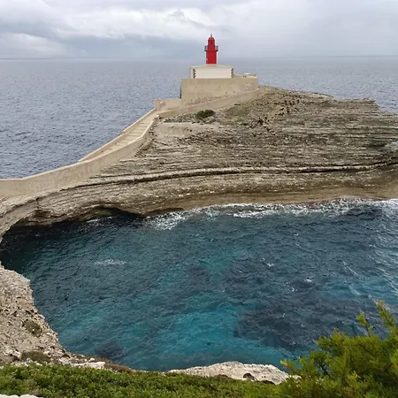 Апартаменты Appt Neuf 2-4 Pers Avec Loggia - Piscine Chauffee - Bord De - Corse Du Sud- Bonifacio *