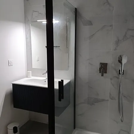 Apartment Appt Neuf 2-4 Pers Avec Loggia - Piscine Chauffee - Bord De - Corse Du Sud- Bonifacio *