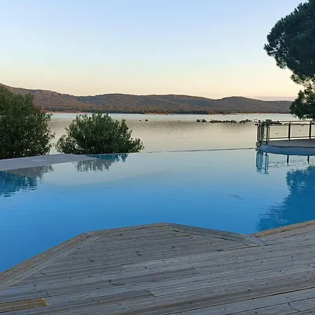 Appt Neuf 2-4 Pers Avec Loggia - Piscine Chauffee - Bord De - Corse Du Sud- Bonifacio Apartment