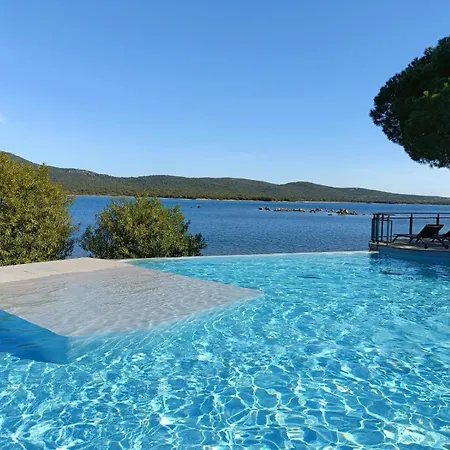 Apartment Appt Neuf 2-4 Pers Avec Loggia - Piscine Chauffee - Bord De - Corse Du Sud- Bonifacio