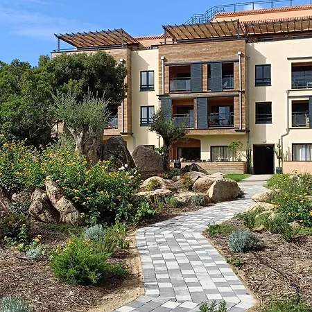 Appt T2 Calamona Rez-de-jardin 2-4 Pers Avec Loggia - Piscine Chauffee Vue & Privee- Corse Du Sud- Bonifacio *