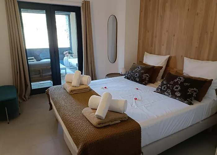 Apartment Appt Neuf 2-4 Pers Avec Loggia - Piscine Chauffee - Bord De - Corse Du Sud- Bonifacio