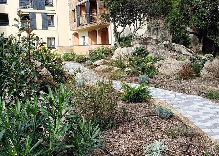 Apartment Appt Neuf 2-4 Pers Avec Loggia - Piscine Chauffee - Bord De - Corse Du Sud- Bonifacio *