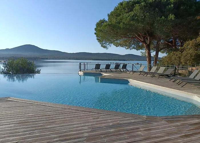 Appt Neuf 2-4 Pers Avec Loggia - Piscine Chauffee - Bord De - Corse Du Sud- Bonifacio Apartment *